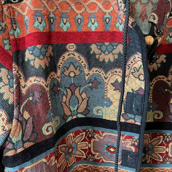 Vintage Flashbacks Patterned Jacket - Picture 3 of 6